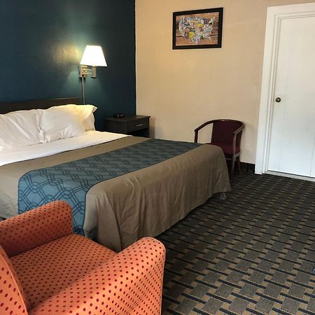 Econo Lodge Cranston - Providence Zewnętrze zdjęcie
