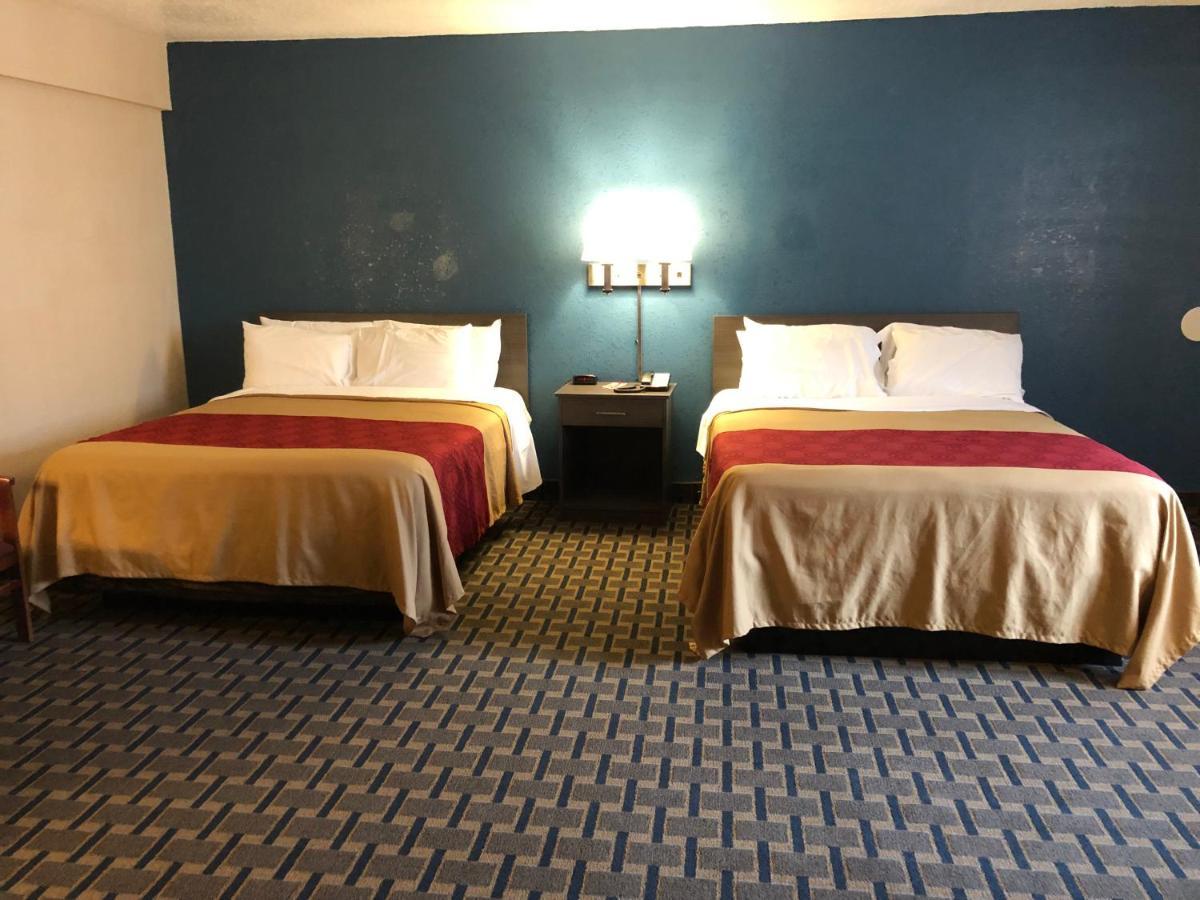 Econo Lodge Cranston - Providence Zewnętrze zdjęcie