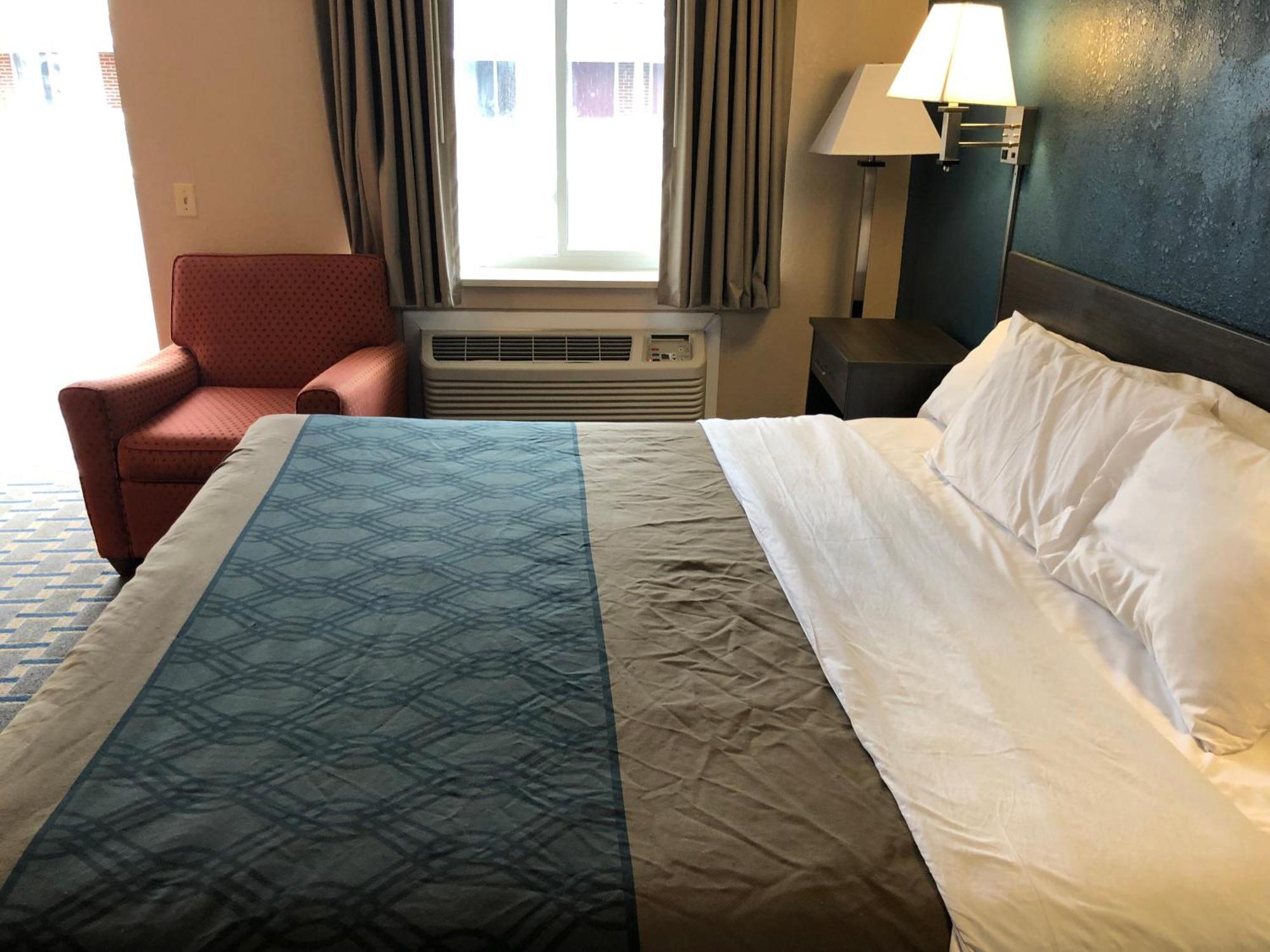 Econo Lodge Cranston - Providence Zewnętrze zdjęcie